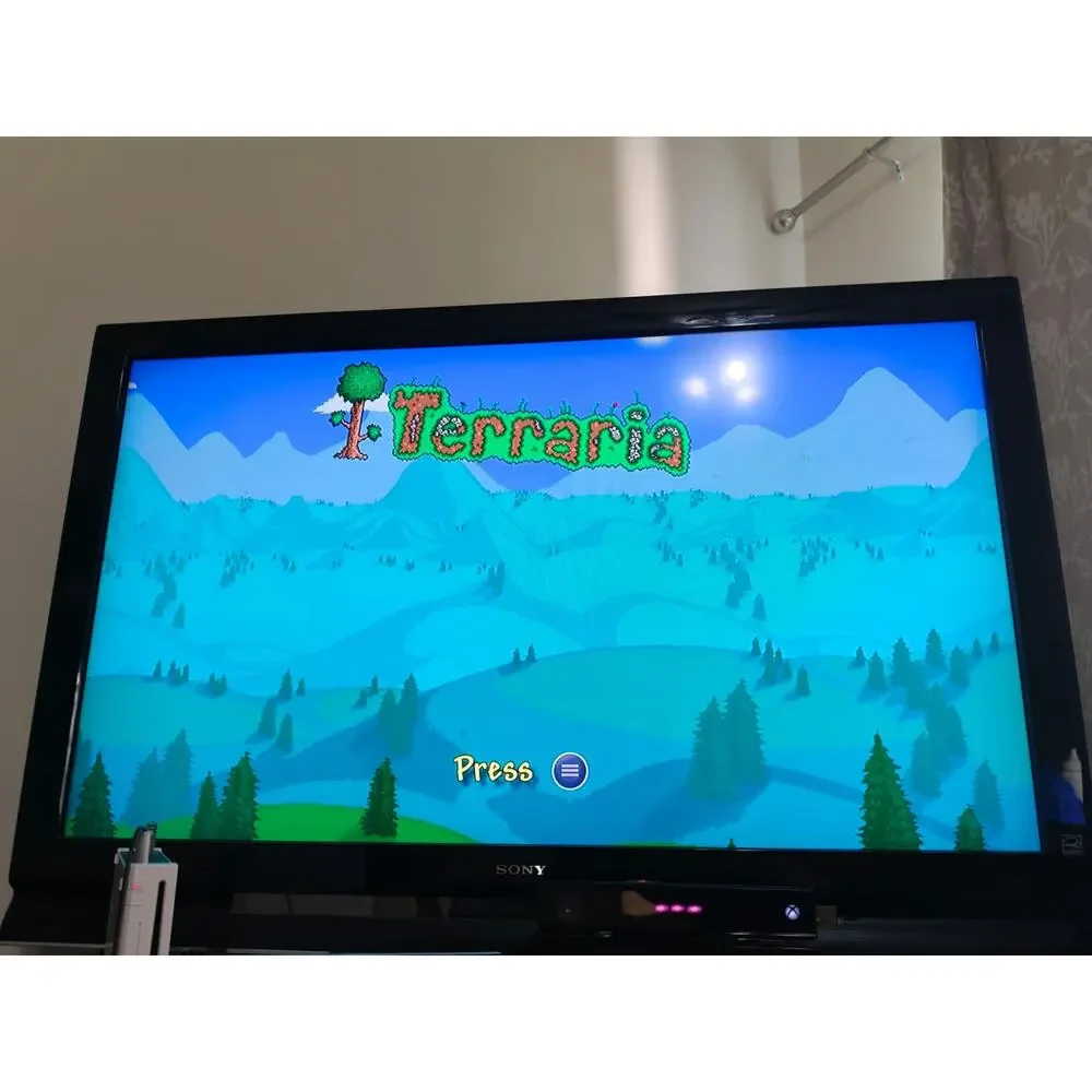 Terraria Xbox One CIB Complete W/ Manual Tested